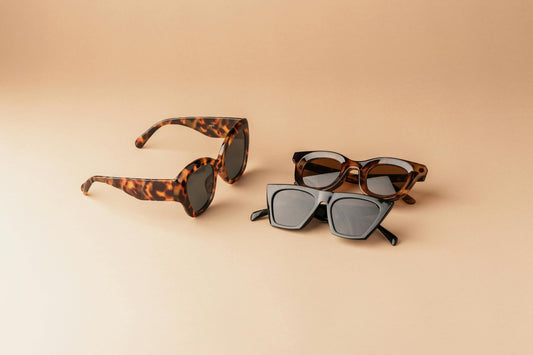 Gafas de sol SVMSARA con protección UV400, diseño sostenible y estilo atemporal para cuidar la salud ocular